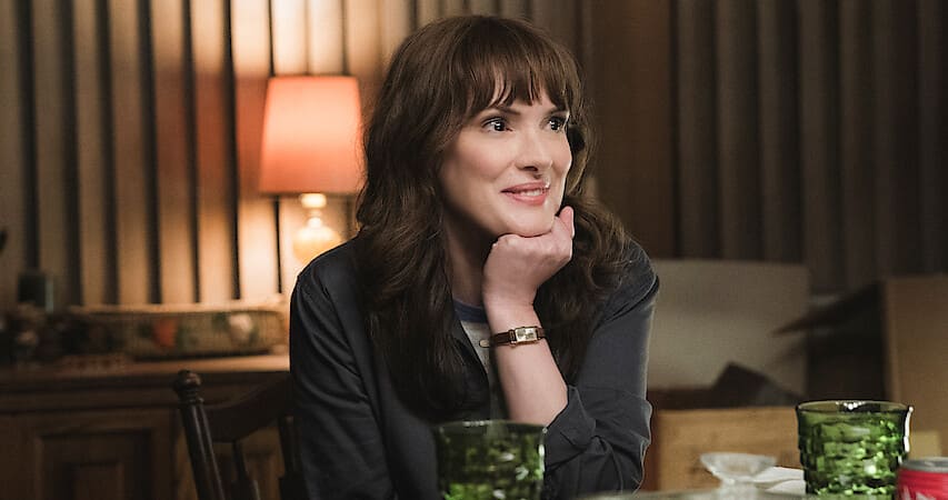 14 Stranger Things Characters Who Suffered the Most | These Stranger Things Characters Had the Toughest Journey | Joyce Byers